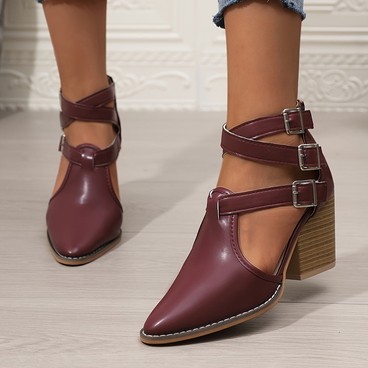 Adriana | Tacones de doble hebilla con punta fina y sujeción todo el día