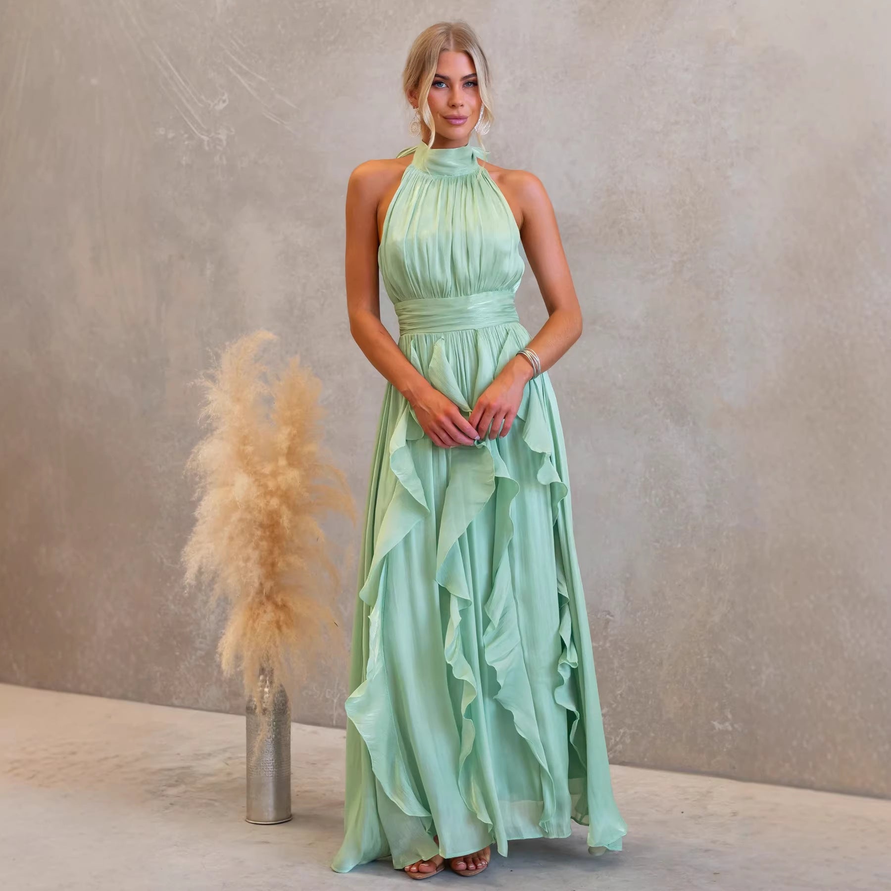Vestido Maxi Halter Rizado Celestia