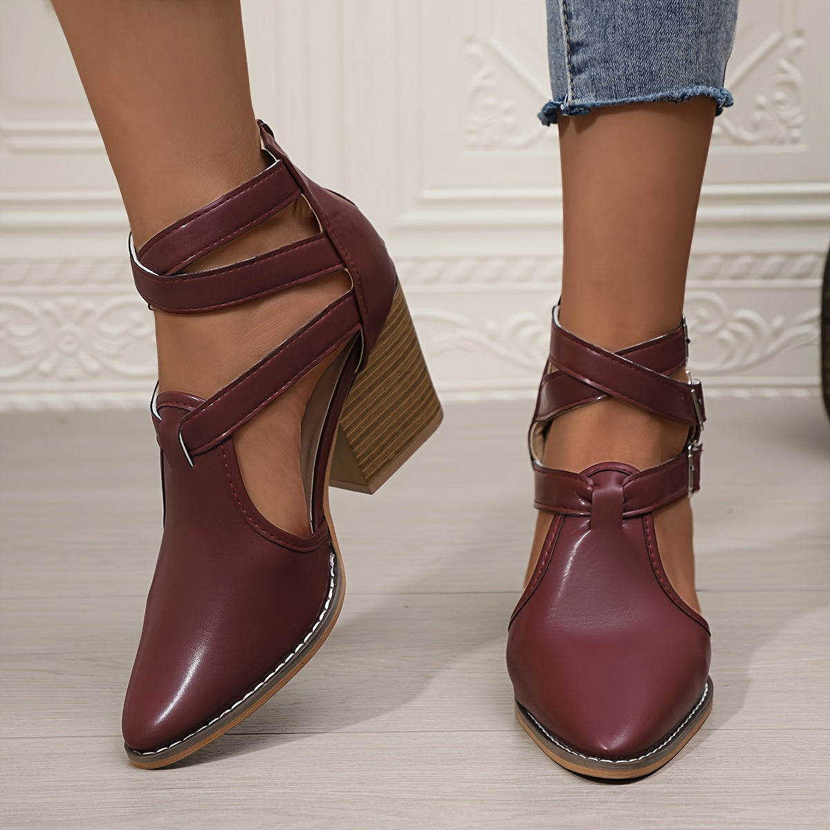 Adriana | Tacones de doble hebilla con punta fina y sujeción todo el día