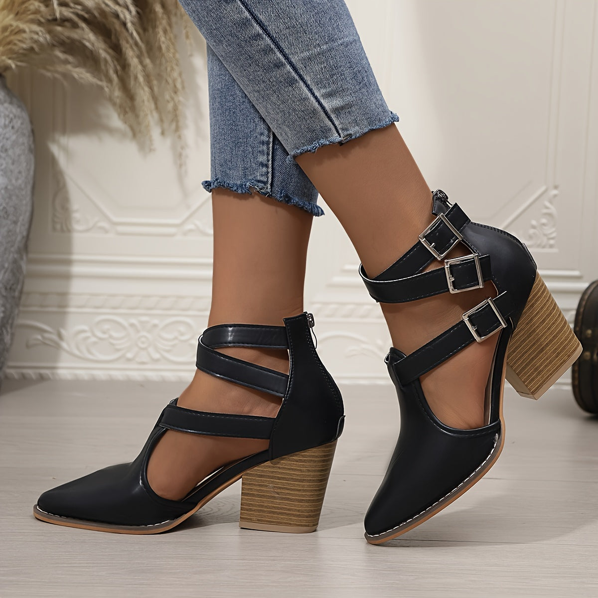 Adriana | Tacones de doble hebilla con punta fina y sujeción todo el día
