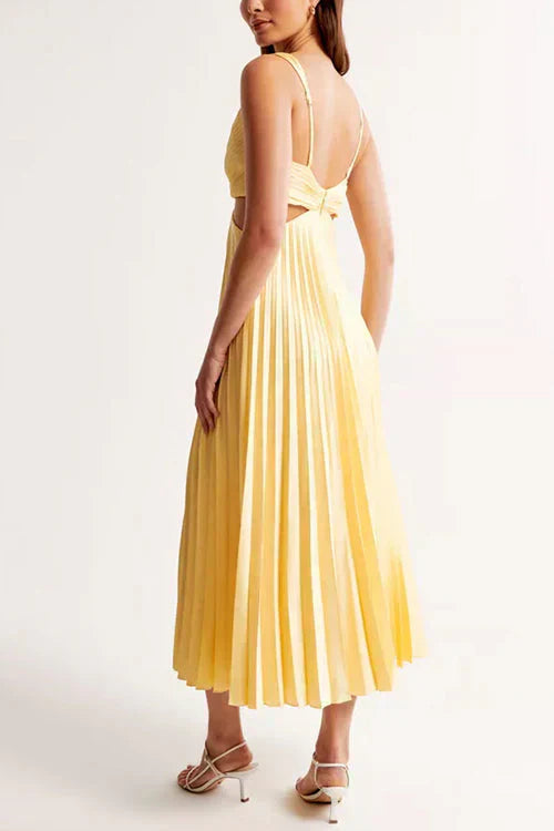 Vestido Radiante con Torcido