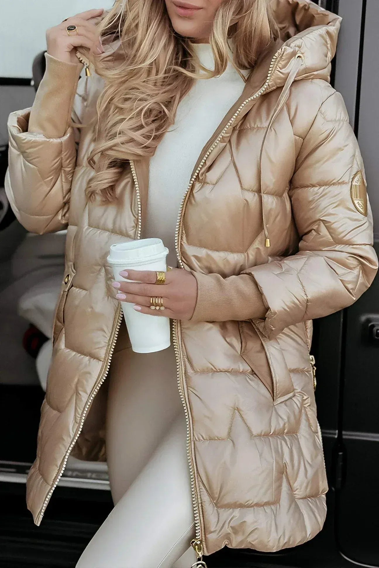 Lidia | Abrigo de invierno con Capucha y Acolchado